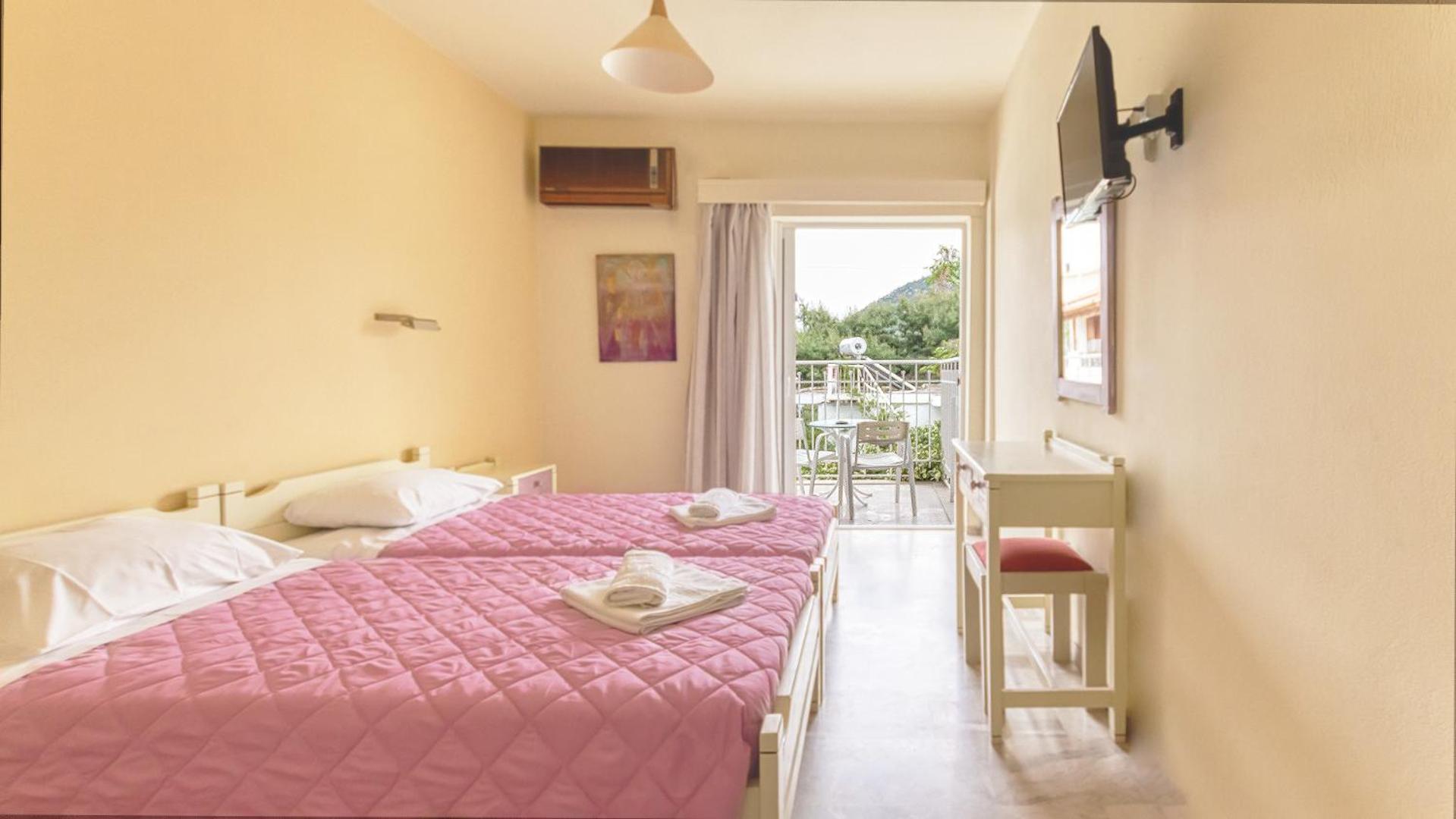 Akrotopi Apartments & Studios 托隆 外观 照片