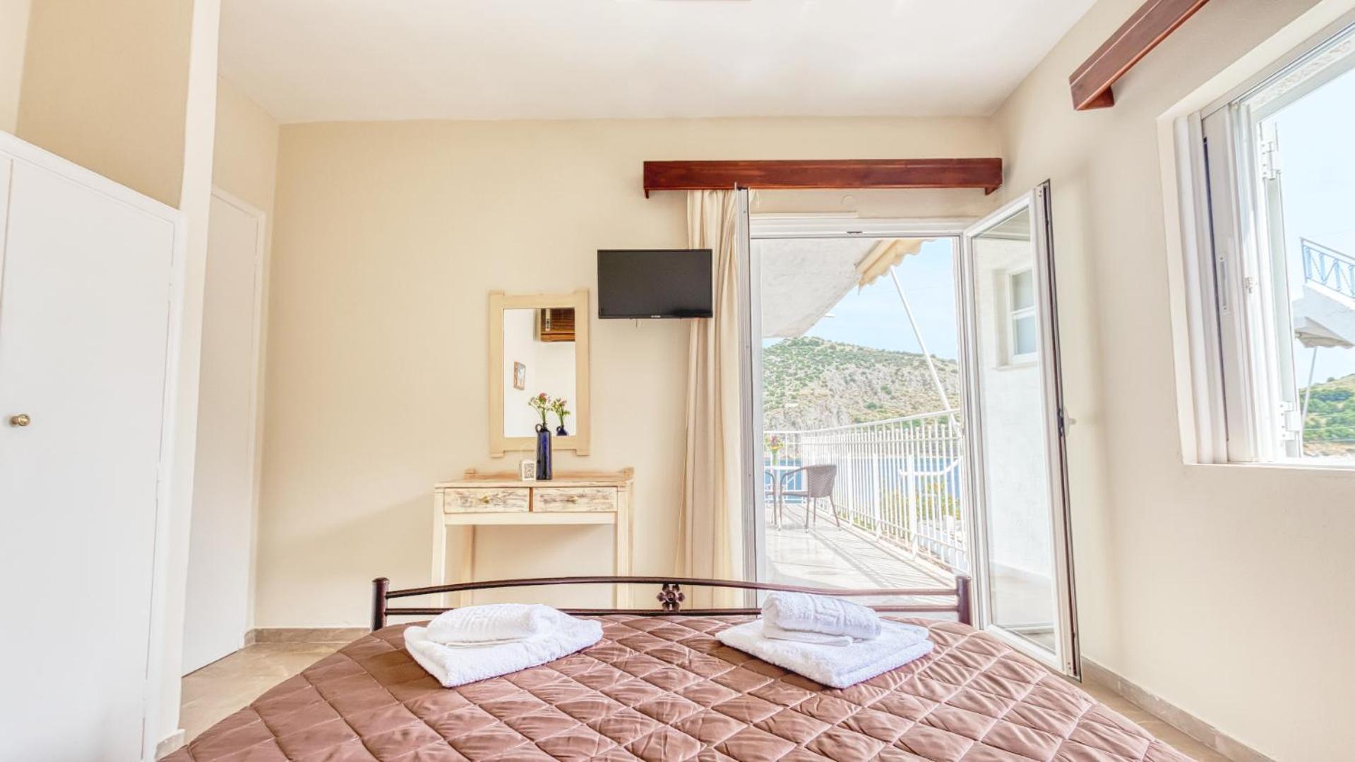 Akrotopi Apartments & Studios 托隆 外观 照片