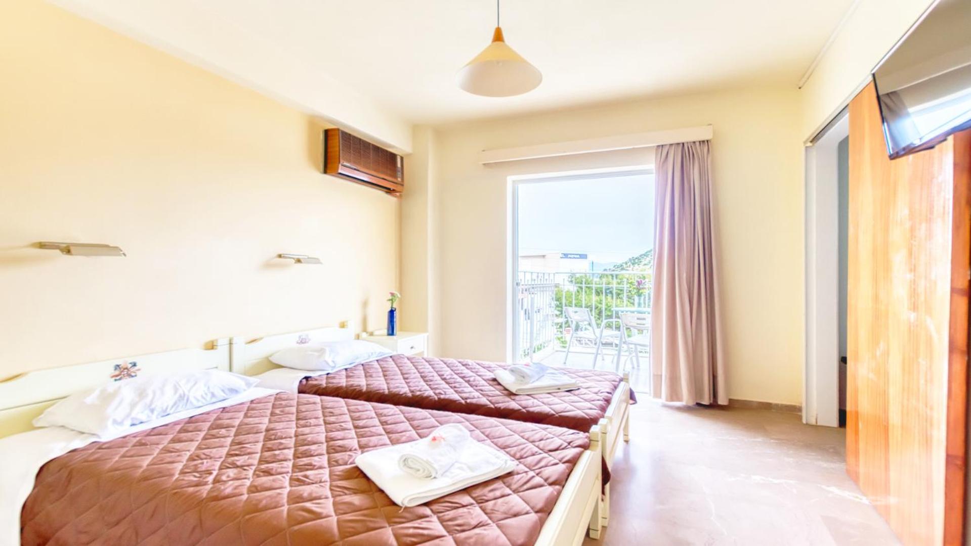 Akrotopi Apartments & Studios 托隆 外观 照片