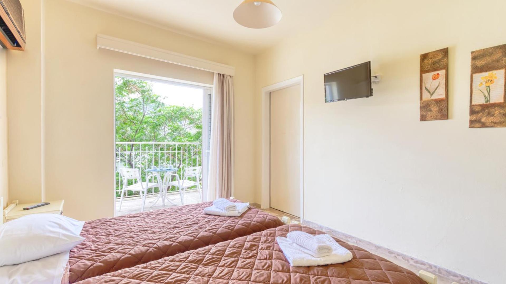 Akrotopi Apartments & Studios 托隆 外观 照片